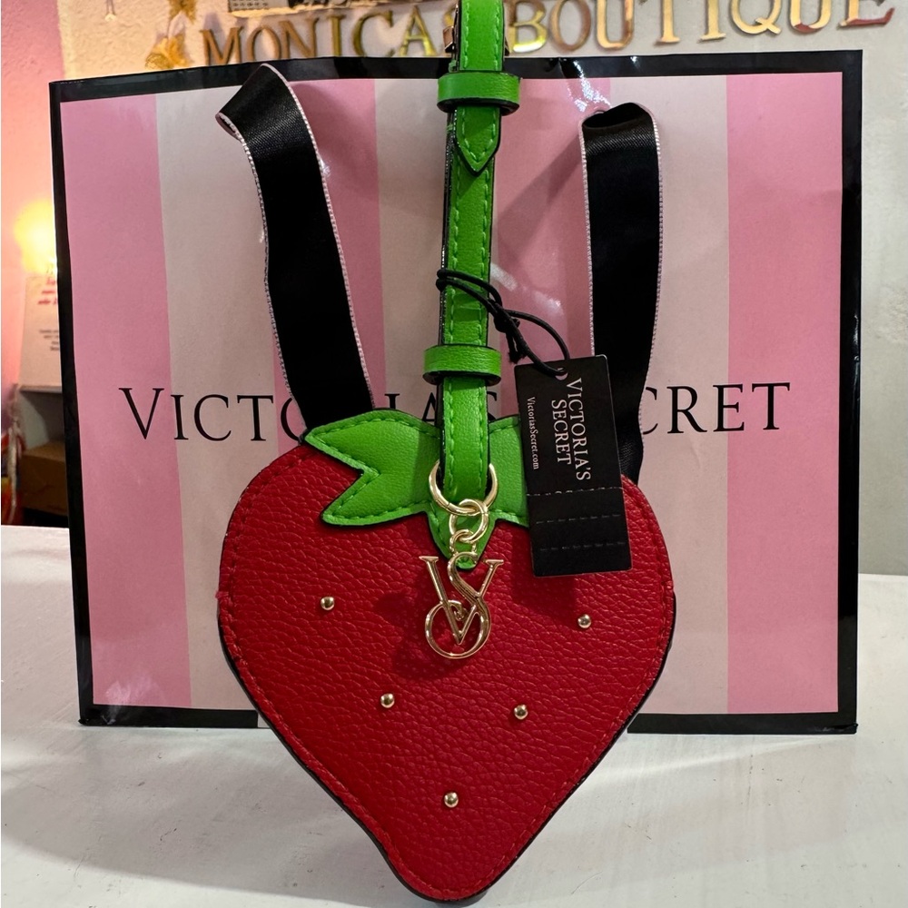 ✨Victorias secret strawberry accessory 🍓